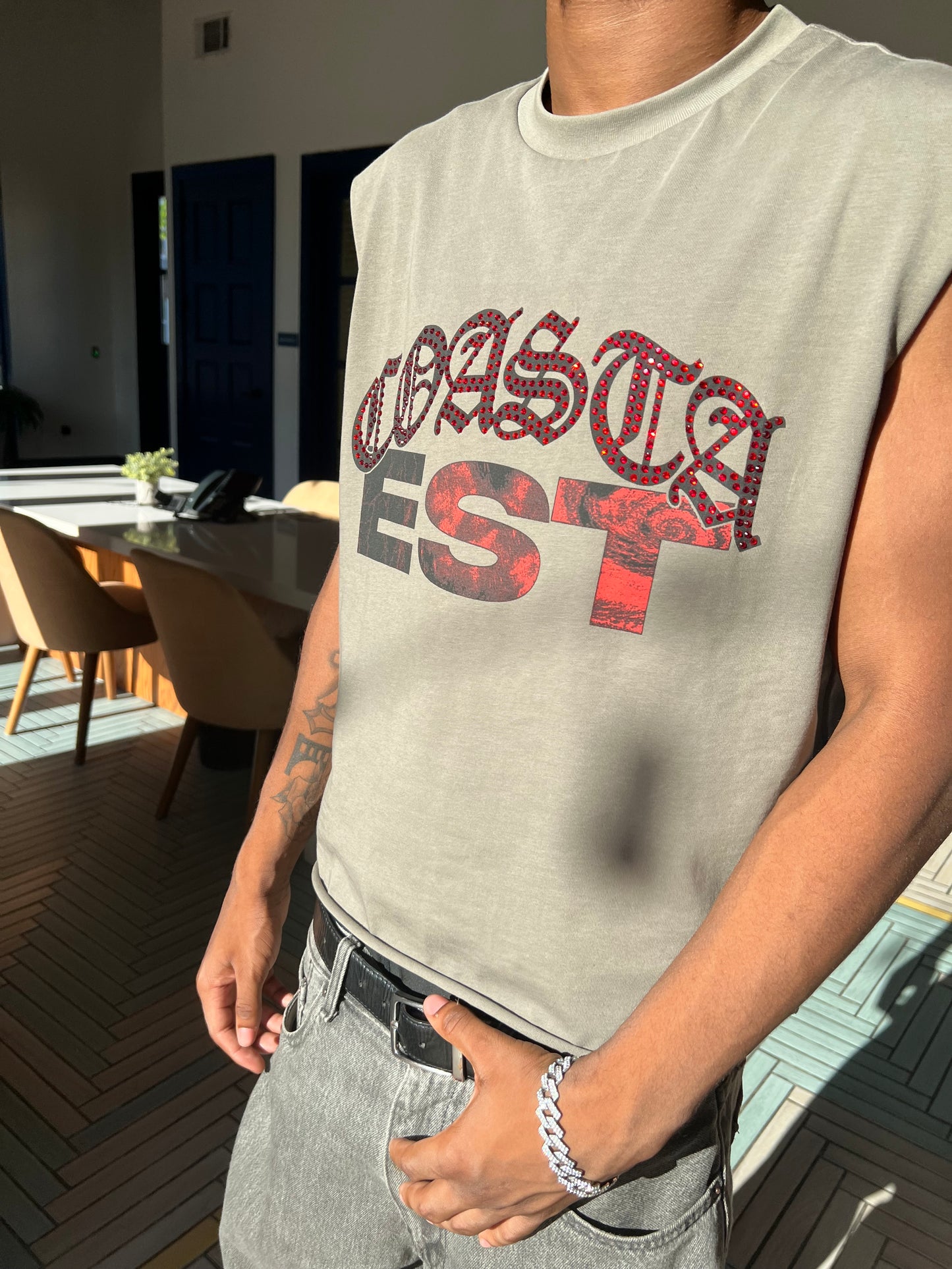 Sleeveless Boxy Fit T Shirt